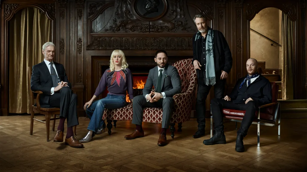 Fartblinda. Claes Månsson, Julia Ragnarsson, Matias Varela, Johan Hson Kjellgren, Albin Grenholm. Foto Pär Bäckstrand.jpg