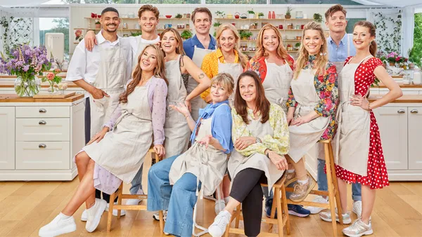 Gruppbild hela kändis-Sverige bakar 2023