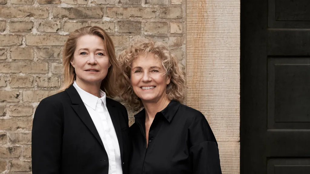 Trine Dyrholm och Charlotte Sieling i filmen "Drottning Margareta"