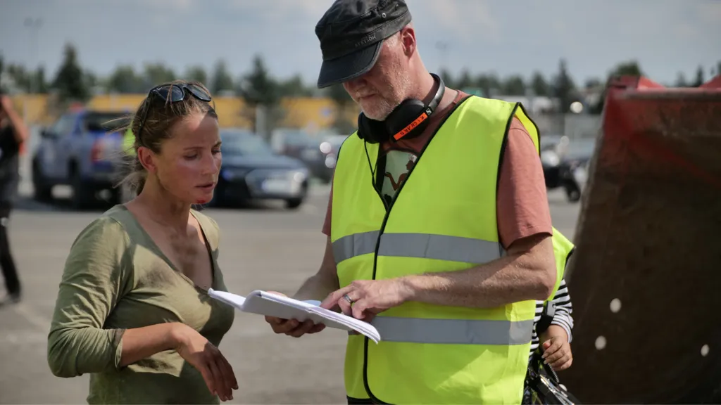Avgrunden med skådespelerskan Tuva Nuvotny och regissören Richard Holm