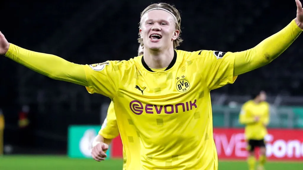 Erling Braut Haaland og Dortmund har ikke vært i toppform den siste tiden. Kan det snu mot Sevilla.jpg