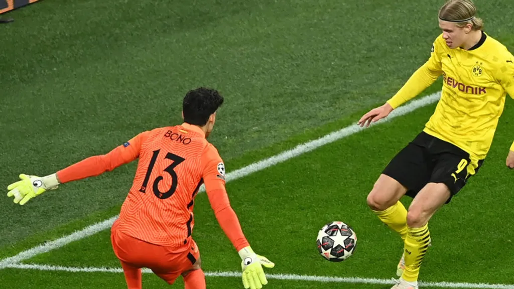 To av de kommende kampene til Dortmund vil vises på både Viaplay og V4..jpg