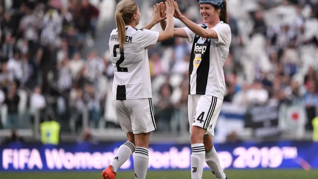 Sofie Junge Pedersen, Juventus