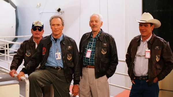 SPACE_COWBOYS_Stills_15239731.TIF