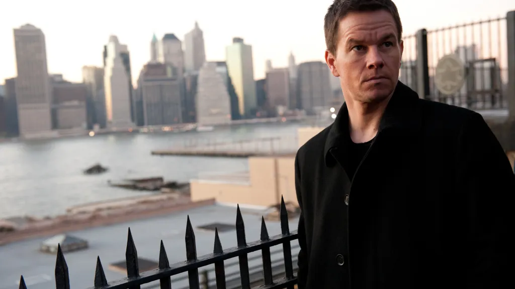 LA_TRAMA_BROKEN_CITY_Stills (1).jpg