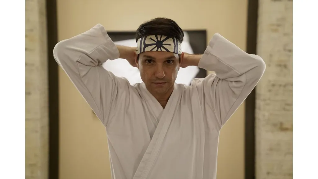 COBRAKAI_S01_Eps105_Photography-Episodic.jpg