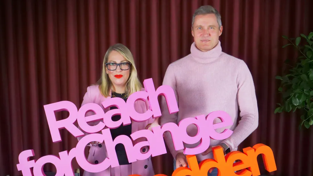 Sofia Breitholtz, VD på Reach for change och Jonas Tellander, VD på Storytel