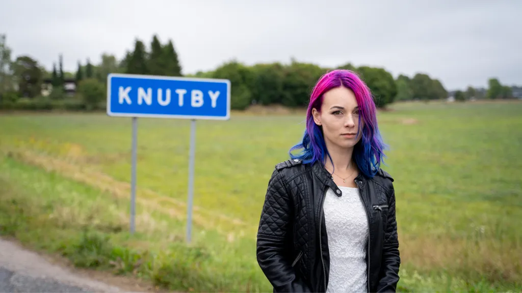 Linnéa Kuling har skrivit Knutbyflickan, om sin egen uppväxt i en av Sveriges mest omtalade sekter. Foto: Rodrigo Soto/Storytel 1
