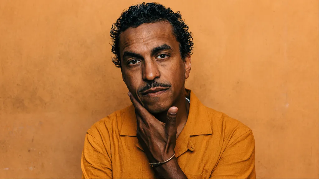 Jason "Timbuktu" Diakité släpper ljuddramat Härifrån i fyra delar på Storytel. Foto: John Andreas Godwin