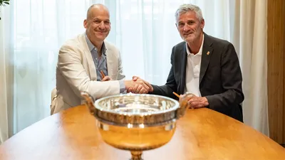 (L) Andrew Georgiou, President & Managing Director, WBD Sports Europe and (R) Gilles Moretton, French Tennis Federation President