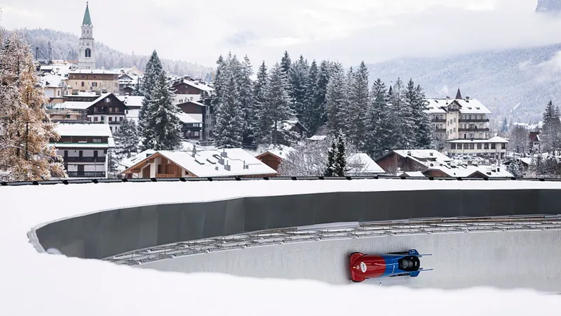 Eiskanal in Cortina (c) Getty Images