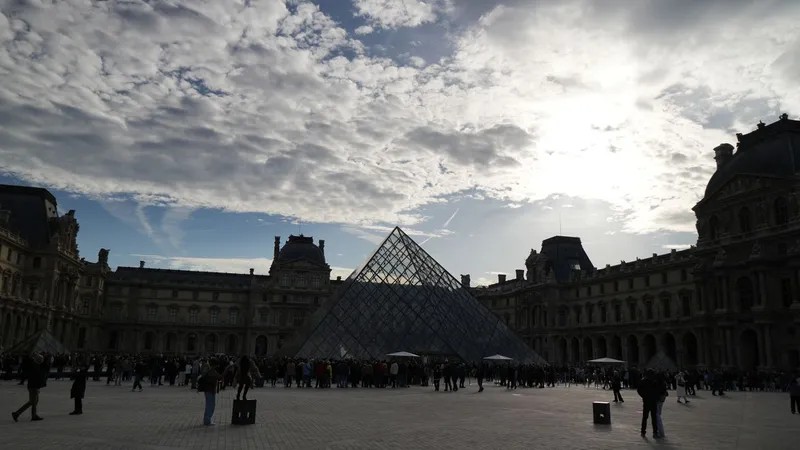 "Der Louvre-Raub" ab 20. Dezember bei discovery+