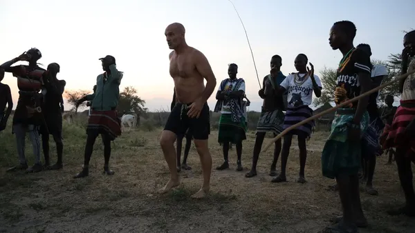 Ed Stafford: Im Bann der Rituale (c) Arrow International Media Ltd
