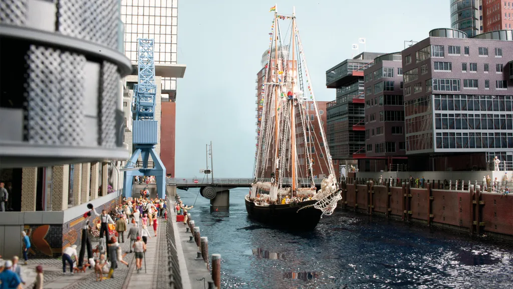 Modellbauer_main (C) Miniatur Wunderland.jpg