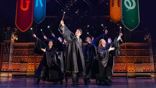 Wand Dance_(c)Harry Potter und das verwunschene Kind.jpg