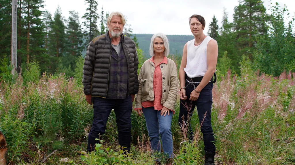 From left to right: Rolf Lassgård, Lena Endre, Simon J Berger