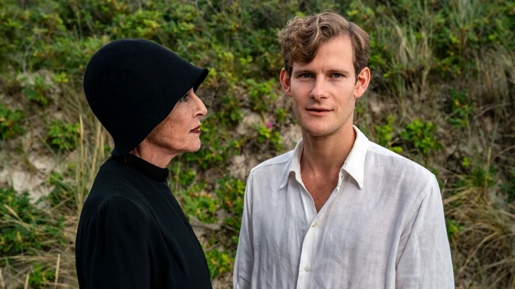 Birthe Neumann & Simon Bennebjerg in The Pact