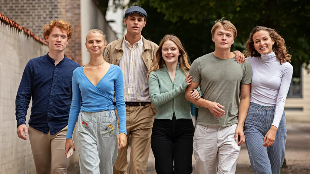 Cast in Pretty Young Thing