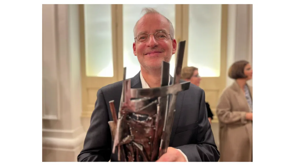 Composer Johan Söderqvist receives Camille Award for Best Original Score for The Emigrants