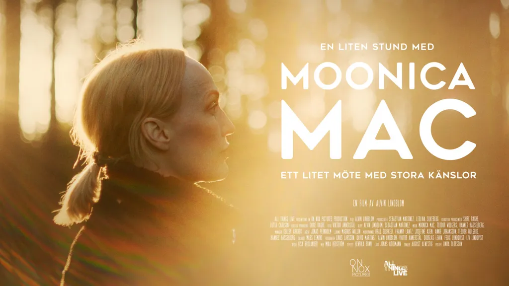 Moonica Mac Banner