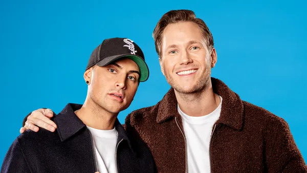 Hela världen väntar - Samir och Viktor