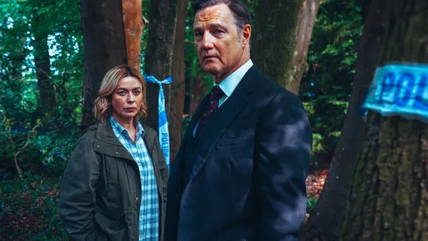 Eva Myles (Annie Cassidy) and David Morrissey (Michael Polly) - Gone