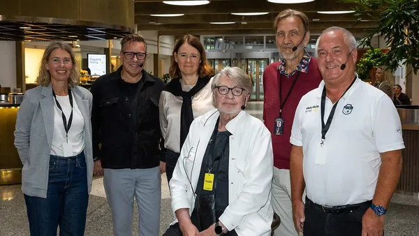 Panelen för Sveriges Radio-frukost 31/8: fr.v. Lotta Folcker (Aftonbladet), Christer Modig (Viaplay), Sofia Wadensjö Karén (Sveriges Radio), Ove Joanson, Erik Blix (moderator) och Martin Loogna (Skärgårdsradion)