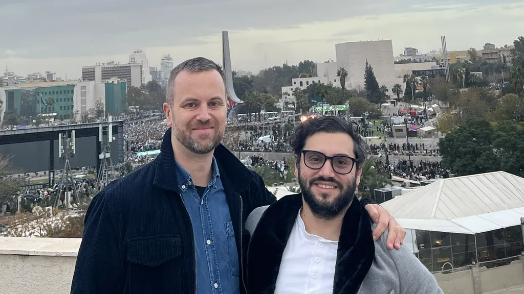 Kaliber till finaltävling vid AiB, reportrarna i bild fr.v. Markus Alfredsson och Amr Bitar