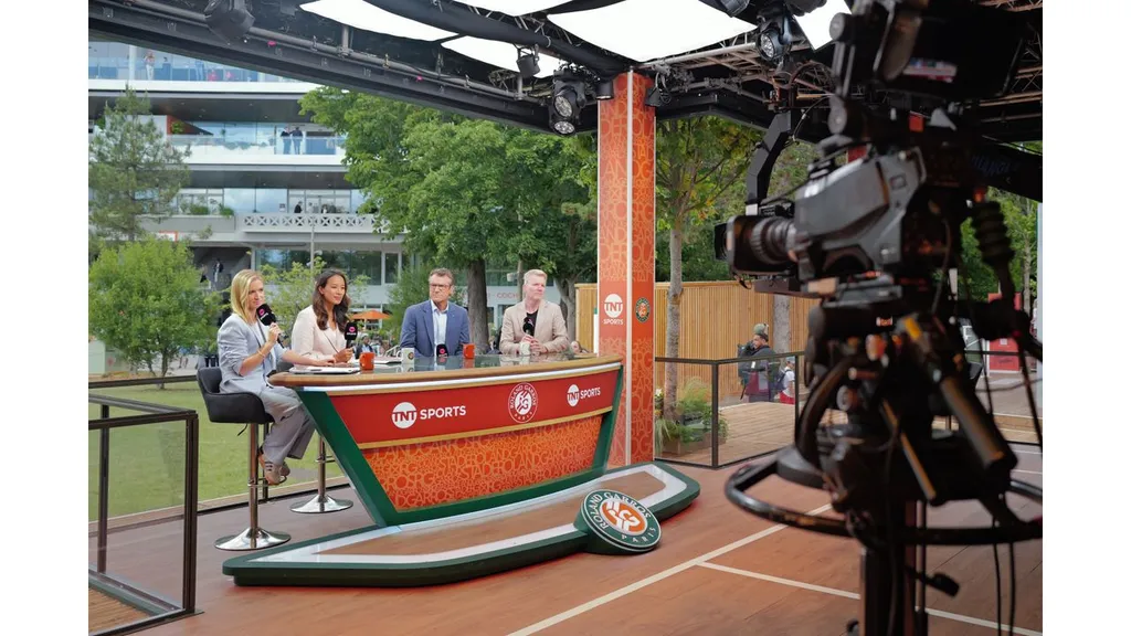 (L-R) Rachel Stringer, Rachel Stringer, Anne Keothavong, Mats Wilander, Jim Courier (TNT Sports).JPG