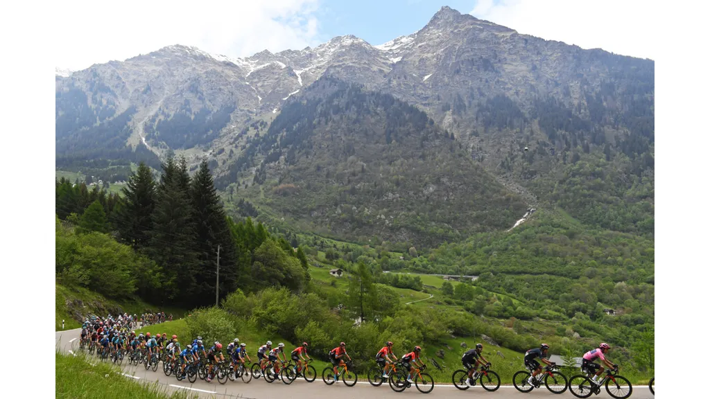 Giro d'Italia 2021 Stage 20 (Photo by Tim de Waele, Getty Images).jpg