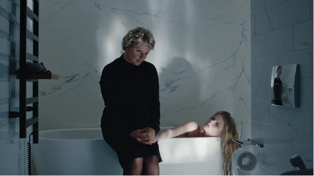 Between Us episodic 1.png