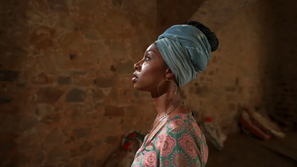 COMING FROM AMERICA 5