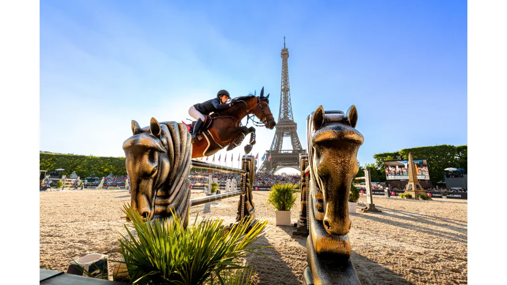 Джесика Спрингстийн с кон Дон Хуан на състезанията в Париж