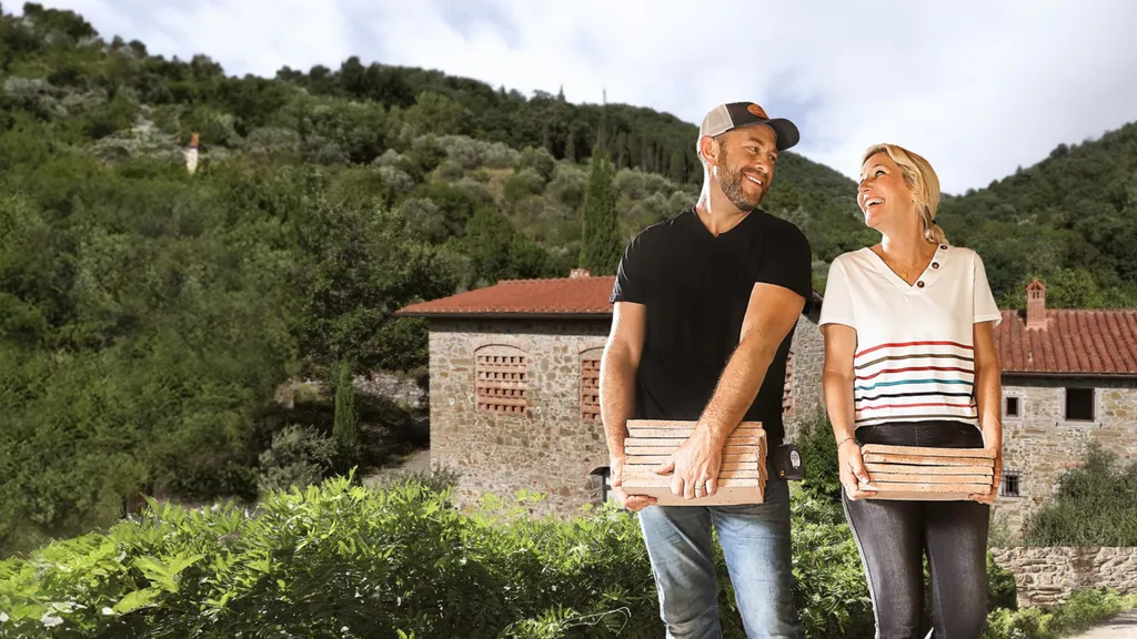 HGTV_FixerToFabulousItaliano_01 (1).jpg