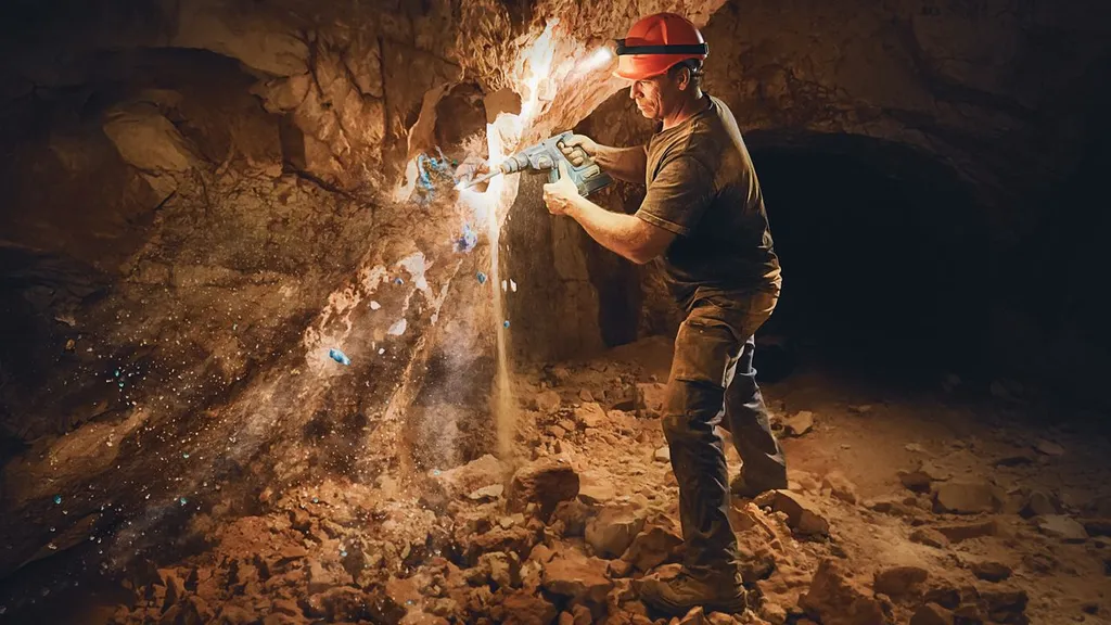 Discovery_Outback Opal Hunters_S8_KA.jpg