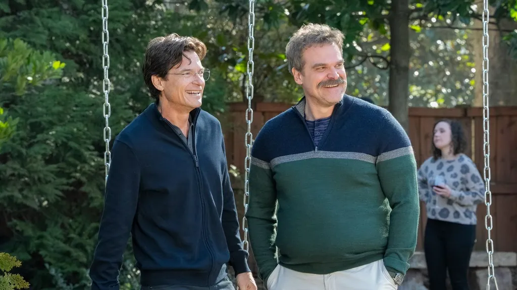 jason-bateman-david-harbour.jpg