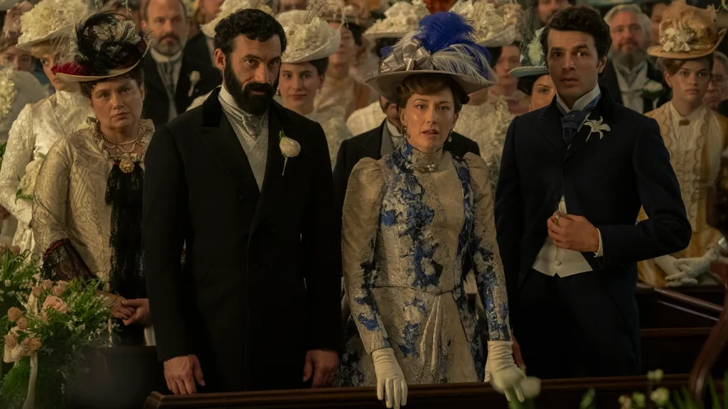 morgan-spector-carrie-coon-harry-richardson.jpg