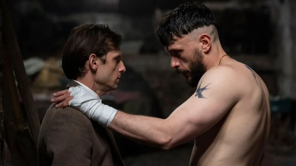 jamie-bell-richard-gadd (1).jpg