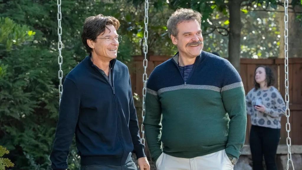 jason-bateman-david-harbour.jpg