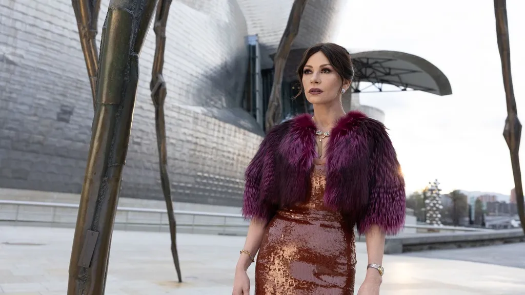 Catherine Zeta-Jones as Jackie Price _ Unai Mateo, © Fremantle and Steel Springs Pictures 2026.jpg