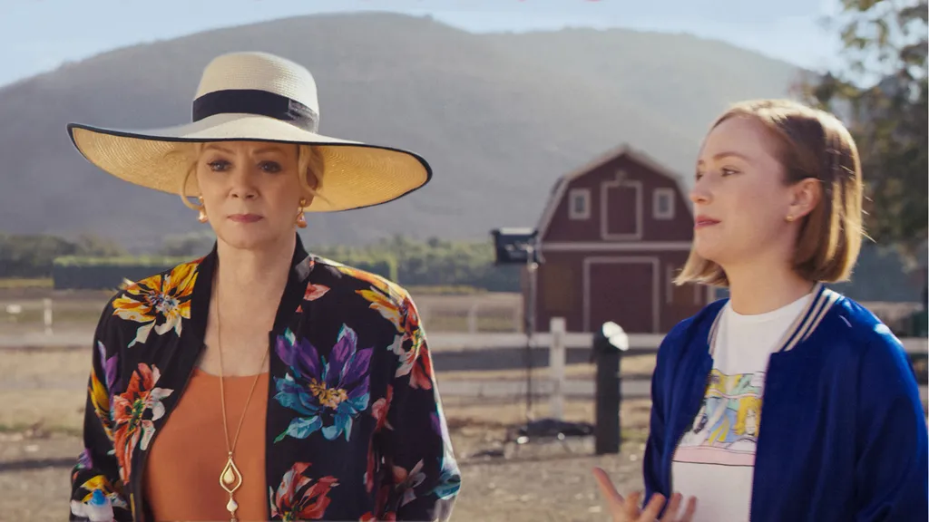 jean-smart-hannah-einbinder_0.jpg