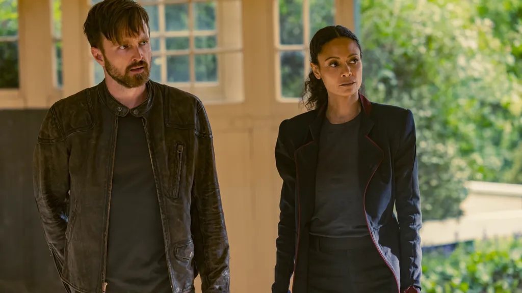 aaron-paul-thandiwe-newton.jpg