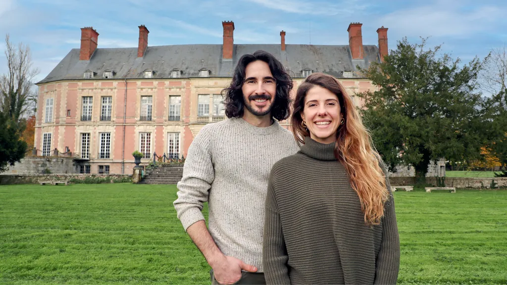 Castle Impossible_Daphne Reckert and Ian Figueira_Exterior_Credit HGTV.jpg