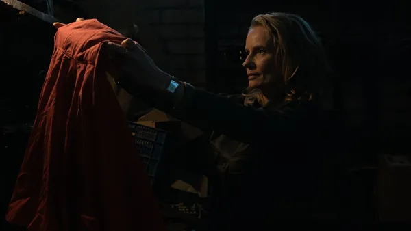 ZMORA: Czerwona sukienka