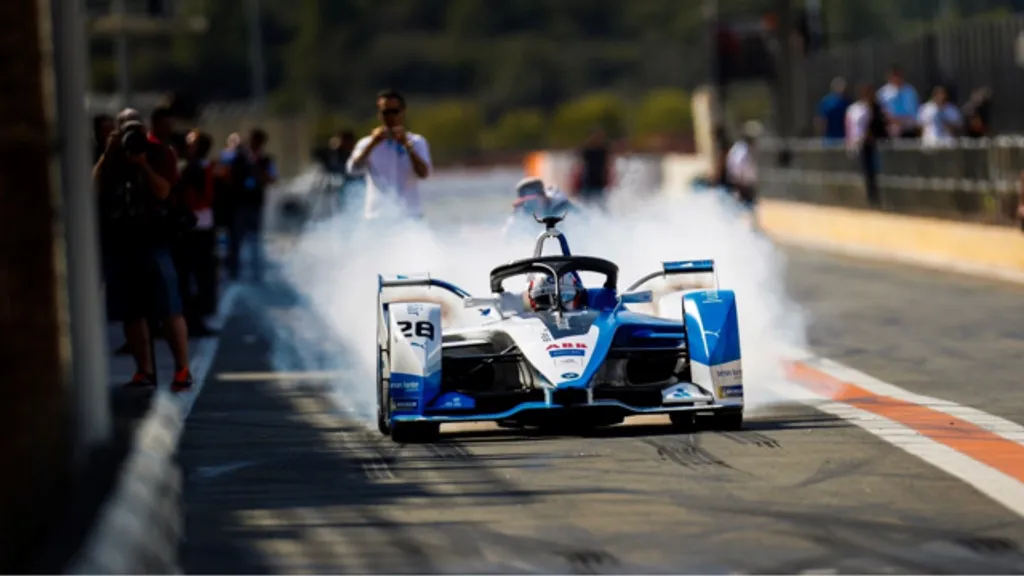 QUEST GETS GREEN LIGHT TO SCREEN FORMULA E DURING 2018-19 SEASON