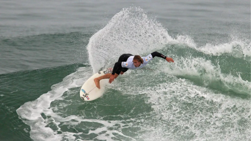 EUROSPORT MAKES WAVES WITH INTERNATIONAL SURFING ASSOCIATION DEAL