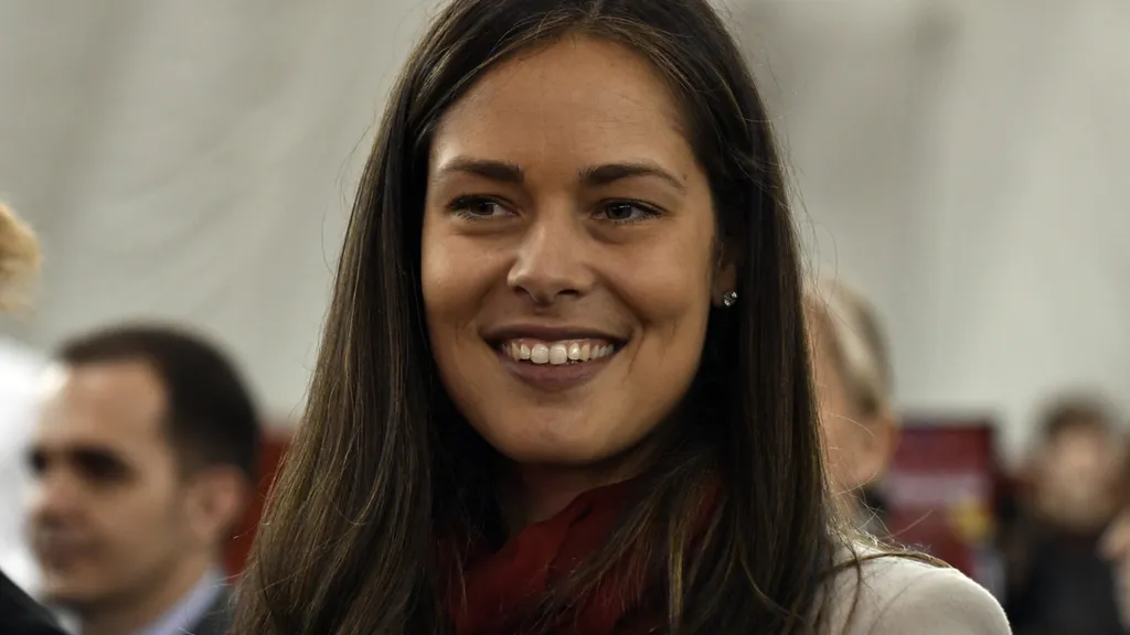 Q&A WITH ANA IVANOVIC ON HANGING OUT WITH BABSI