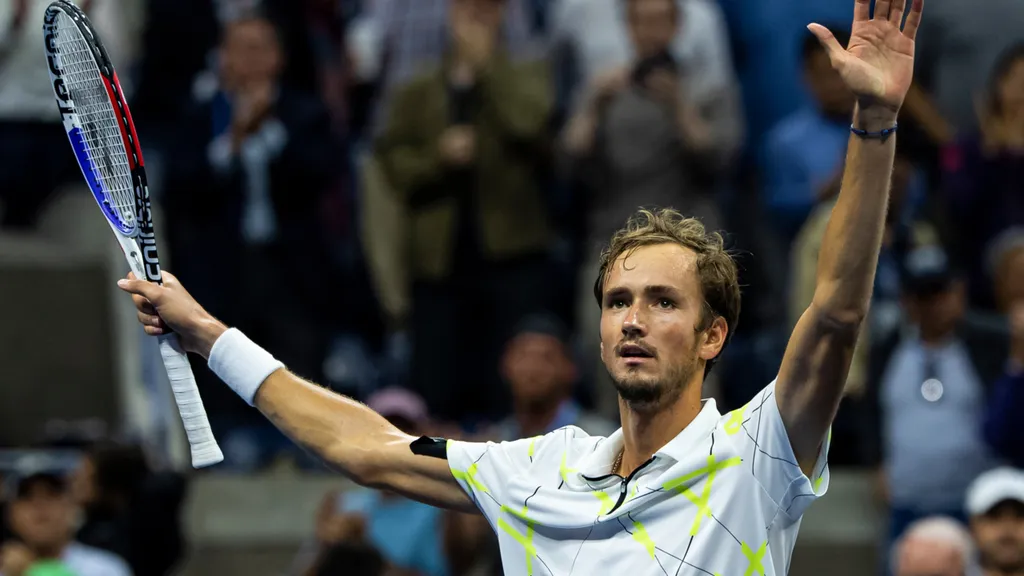 DANIIL MEDVEDEV Q&A ON EUROSPORT'S HANGING OUT WITH BABSI